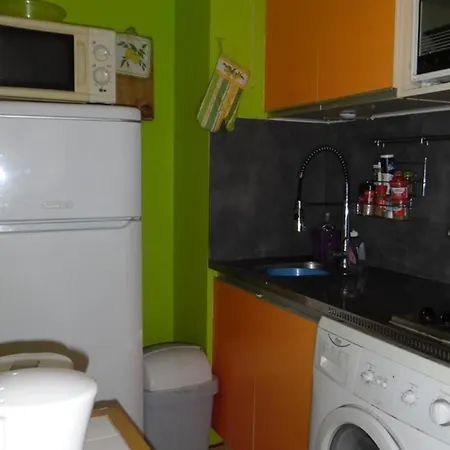 Calme Pour 4 Pers. Avec Loggia Et Parking Securise - Fr-1-750-101 Διαμέρισμα